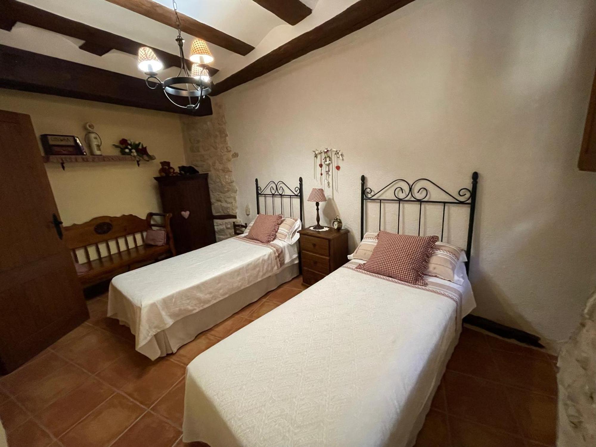 Casa Lidia - Antigua Posada Real Вальдерробрес Экстерьер фото